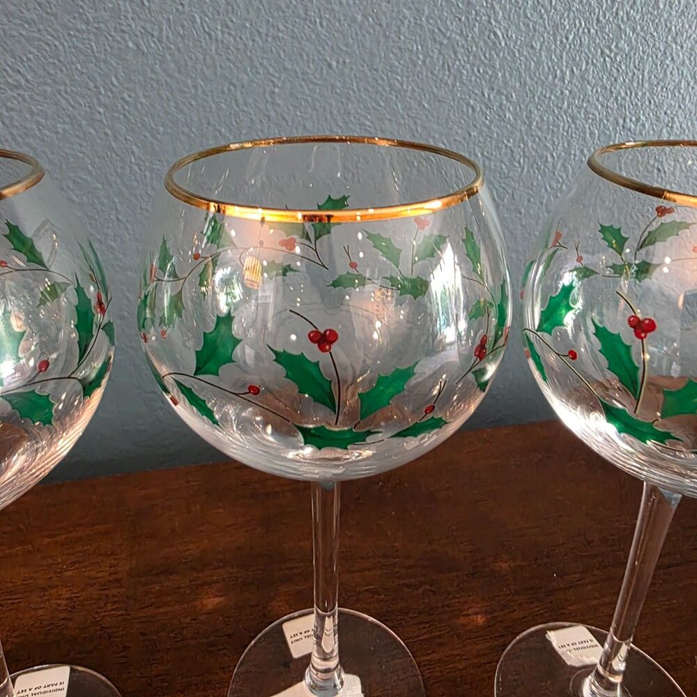 Lenox Christmas Wine Glasses Holiday Balloon Set of 4 Holly Berry Design 14 Oz - Picture 2 of 5